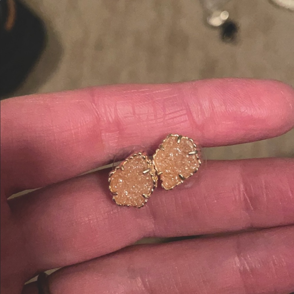 Peach Druzy Kendra!